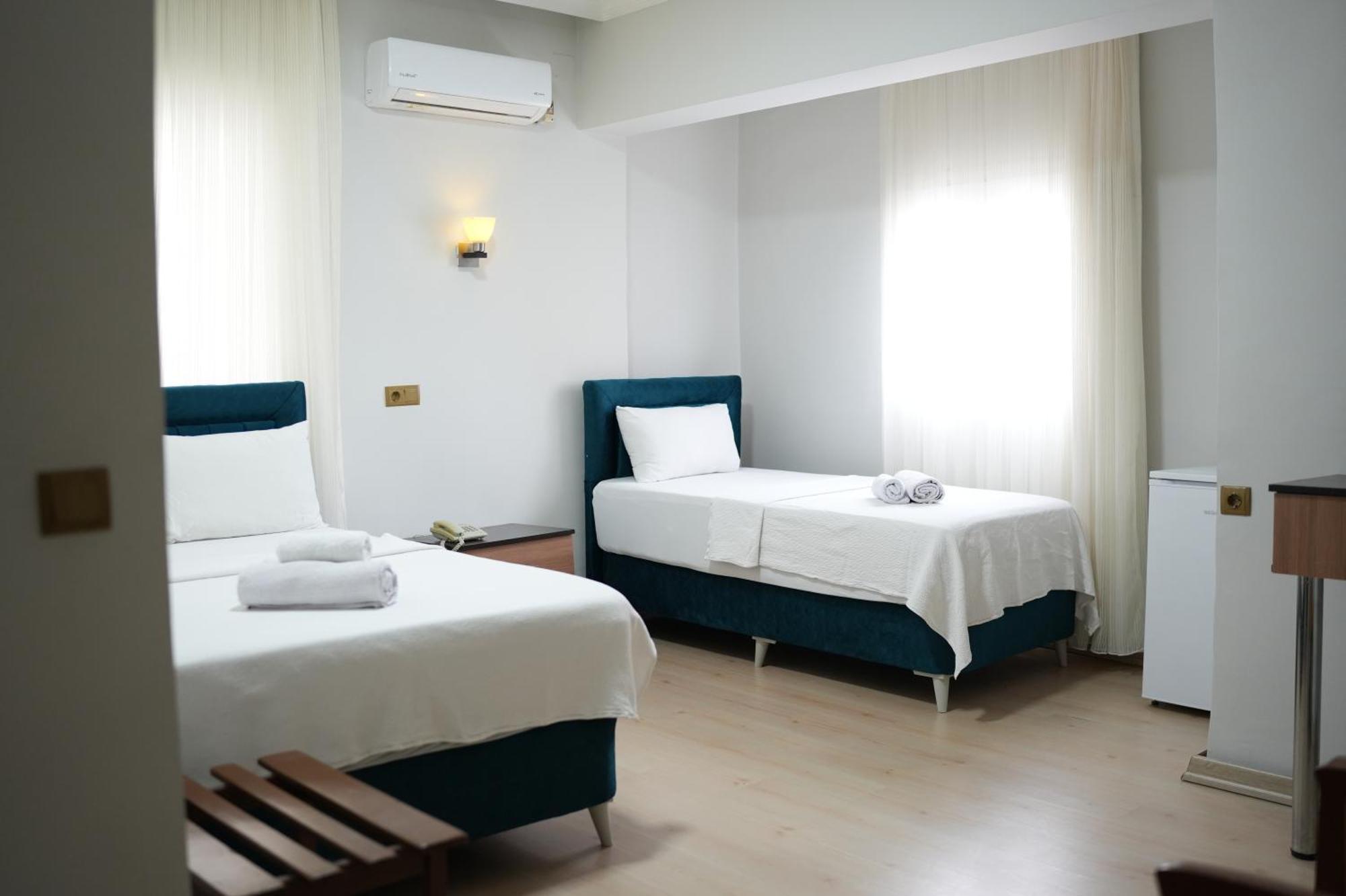Grand Clover Otel Adana Buitenkant foto